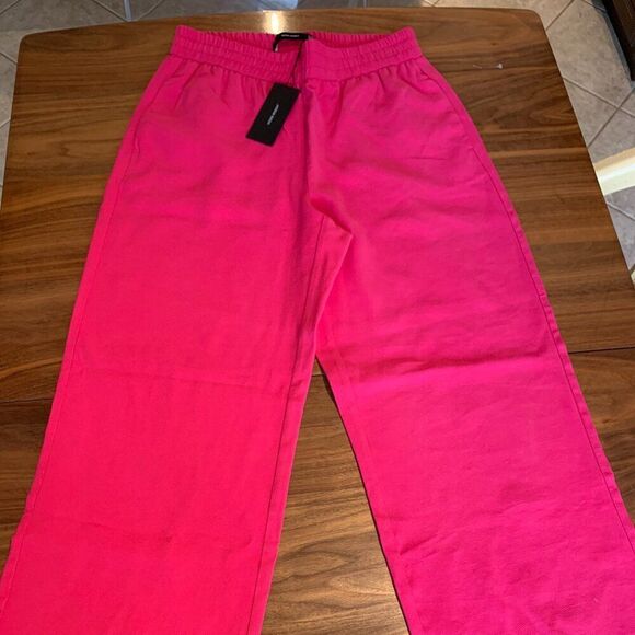 Vero Moda, new with tags, intense pink, sz M, unlined, pull on, wide leg - Picture 2 of 16